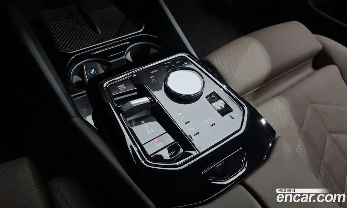 BMW 5-Series 2025 2.0 Автомат в Москве № 227776, фото 14