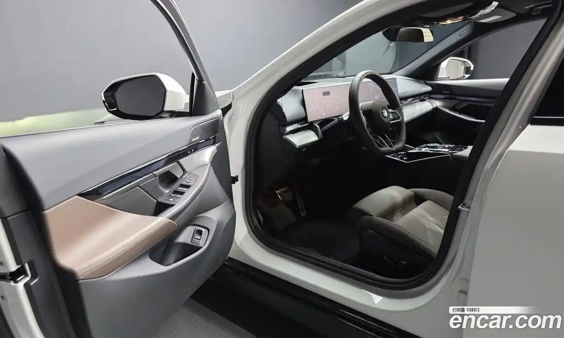 BMW 5-Series 2025 2.0 Автомат в Москве № 227776, фото 6