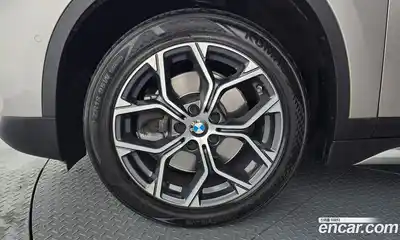 BMW X1 2021 2.0 Автомат в Москве № 228439, миниатюра 2