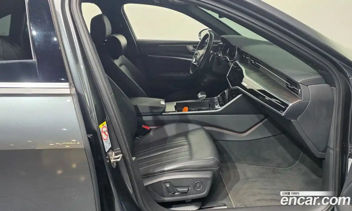 Audi A6 2021 2.0 Автомат в Москве № 229878, фото 5