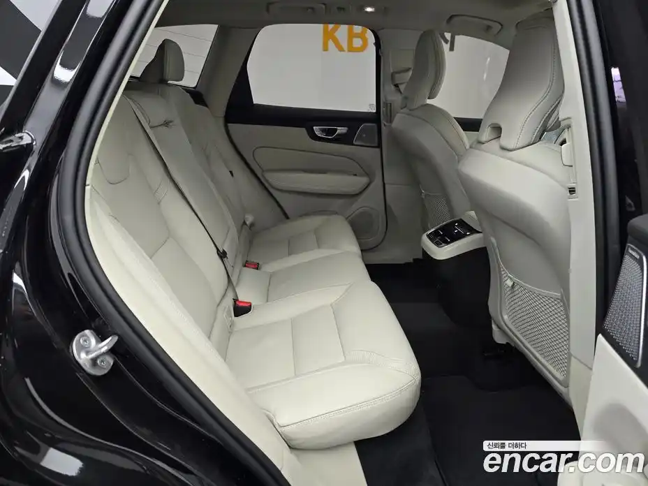 Volvo XC60 2026 2.0 Автомат в Москве № 230768, фото 12