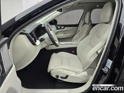 Volvo XC60 2026 2.0 Автомат в Москве № 230768, миниатюра 10