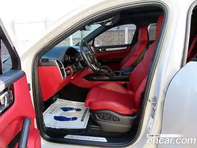 Porsche Cayenne 2022 3.0 Автомат в Москве № 231058, миниатюра 5