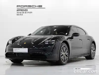Porsche Taycan, 2024