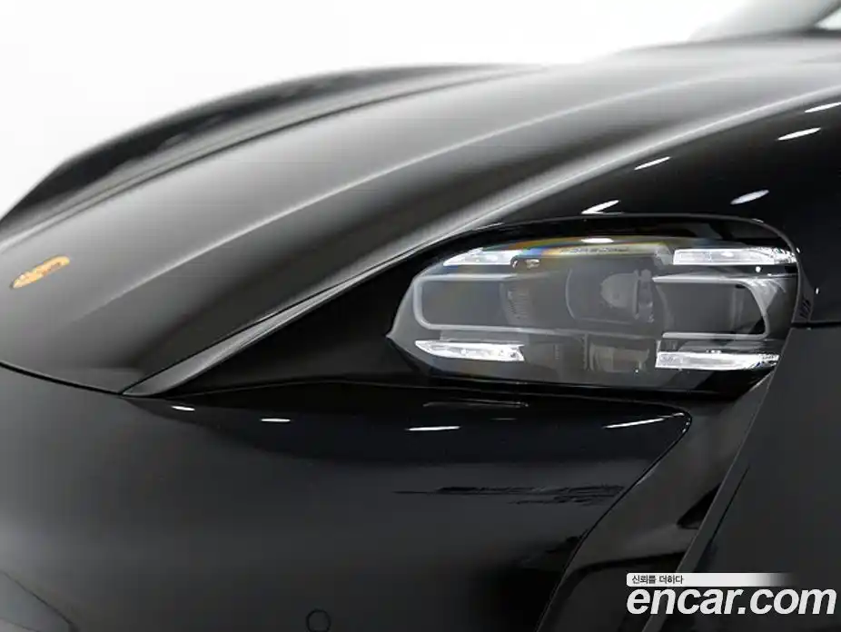 Porsche Taycan 2024 0.1 Автомат в Москве № 231074, фото 11