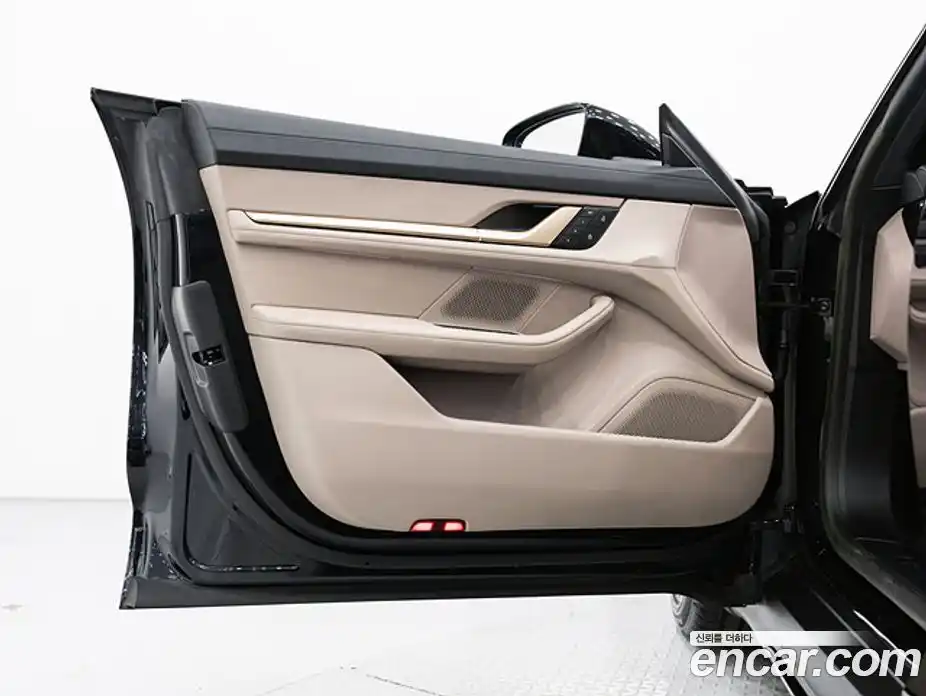 Porsche Taycan 2024 0.1 Автомат в Москве № 231074, фото 16