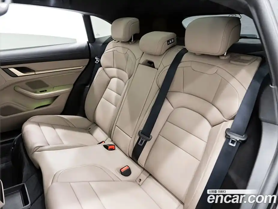 Porsche Taycan 2024 0.1 Автомат в Москве № 231074, фото 17