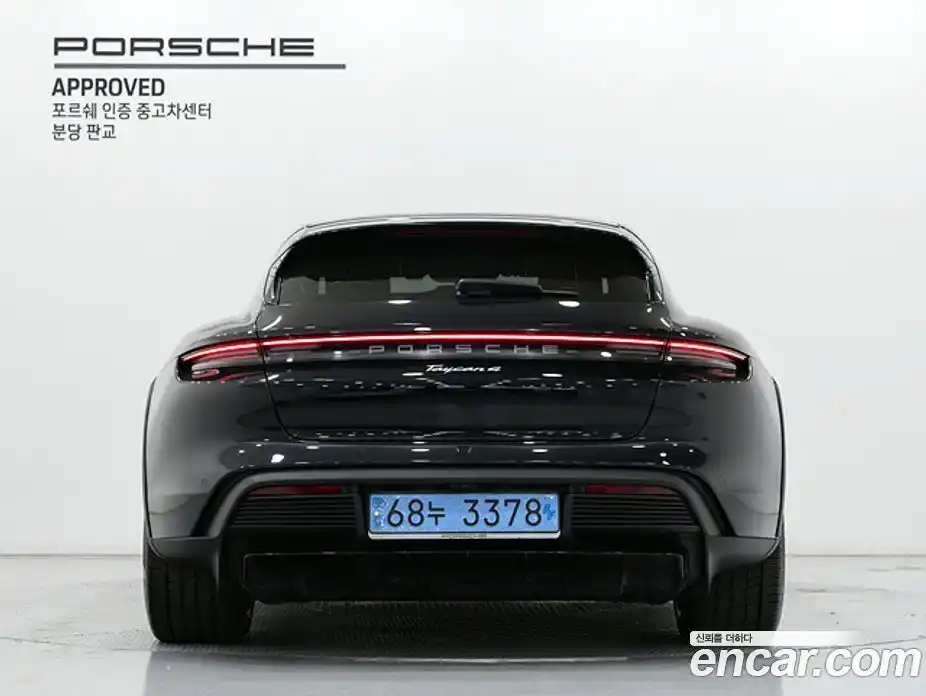 Porsche Taycan 2024 0.1 Автомат в Москве № 231074, фото 4