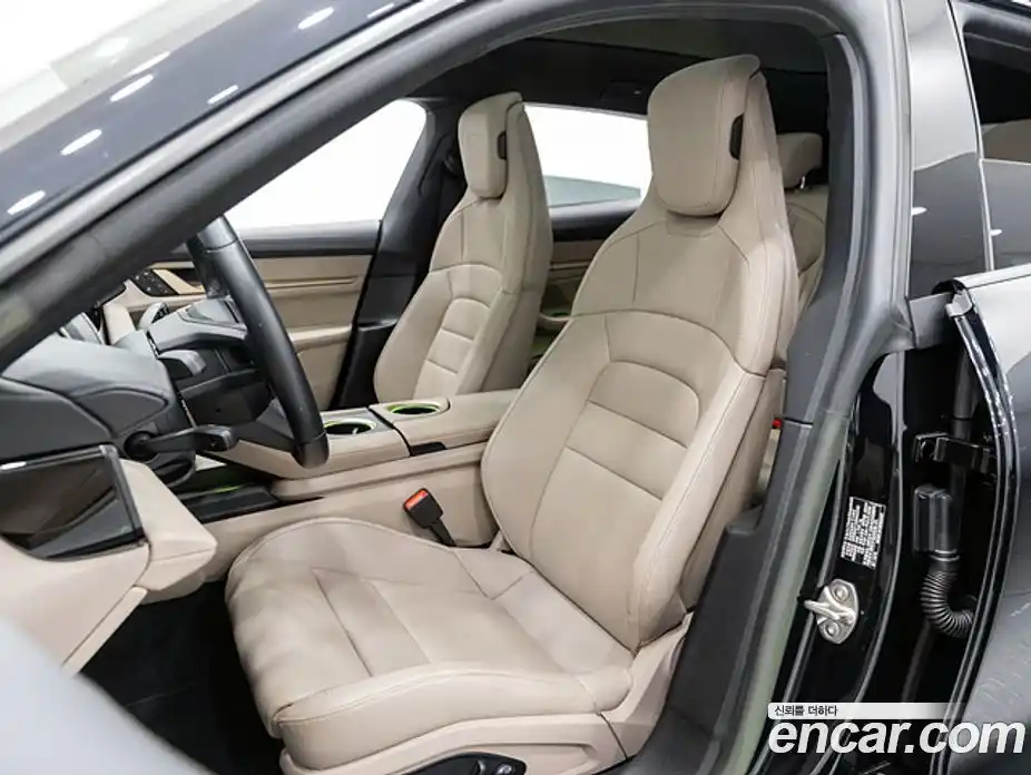 Porsche Taycan 2024 0.1 Автомат в Москве № 231074, фото 10