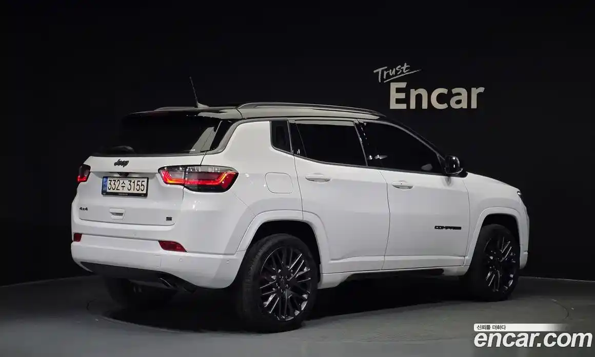 Jeep Compass 2022 2.4 Автомат в Москве № 232359, фото 19