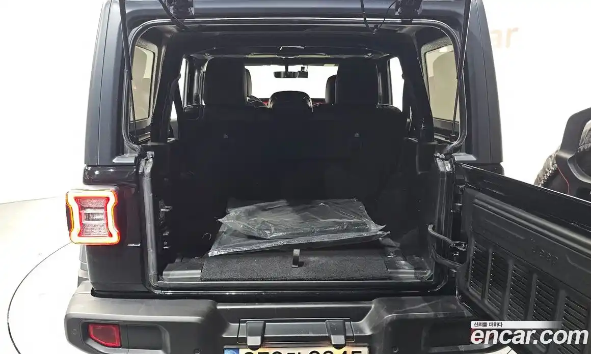 Jeep Wrangler 2022 2.0 Автомат в Москве № 232369, фото 9