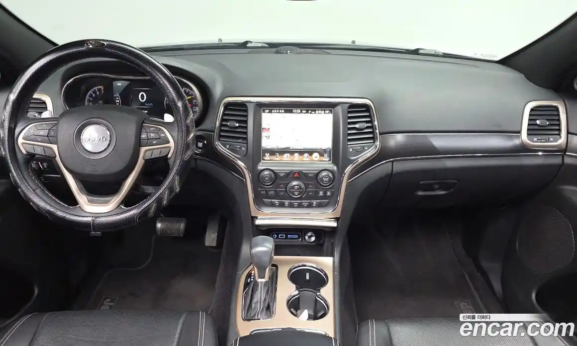 Jeep Cherokee 2017 3.6 Автомат в Москве № 232477, фото 18