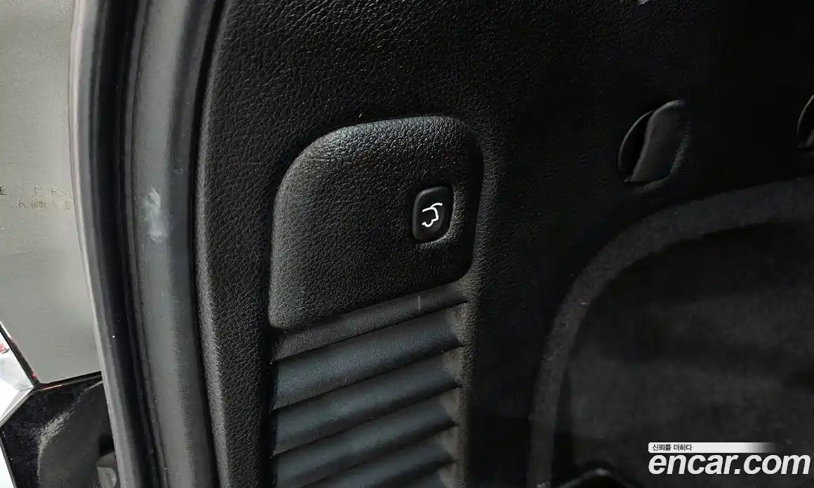 Jeep Cherokee 2019 3.6 Автомат в Москве № 232724, фото 10