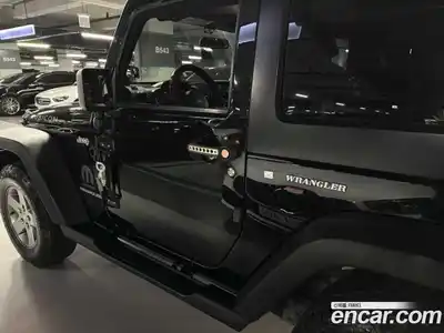 Jeep Wrangler 2010 2.8 Автомат в Москве № 232779, миниатюра 12