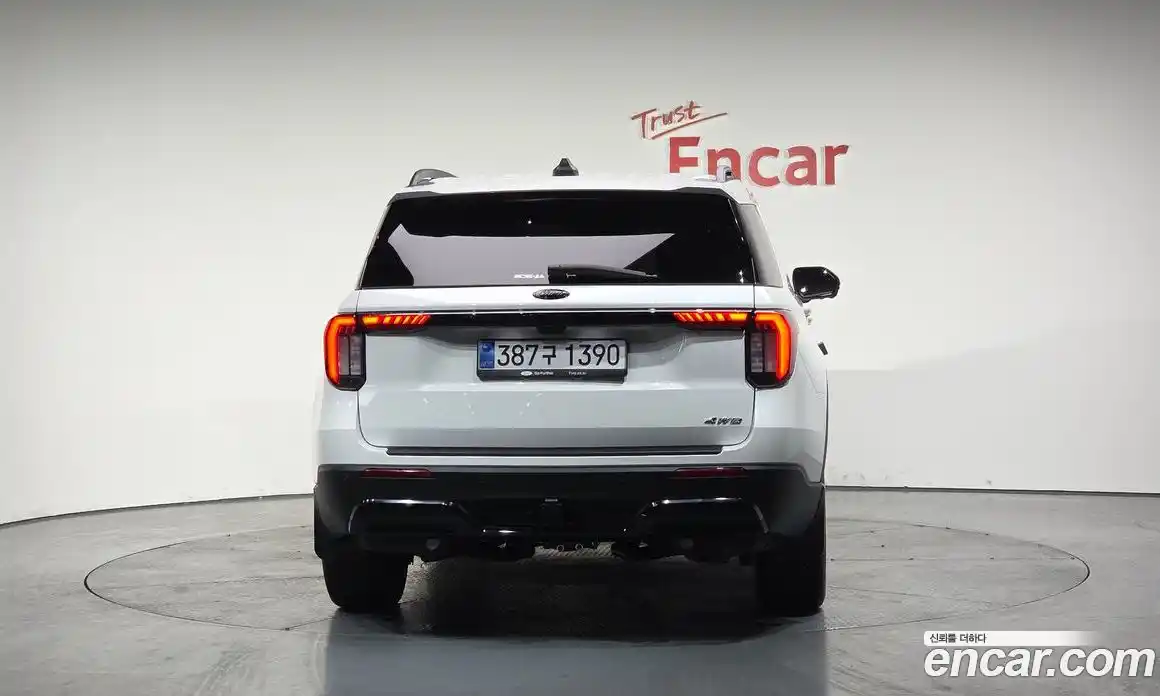 Ford Explorer 2025 2.3 Автомат в Москве № 233039, фото 19