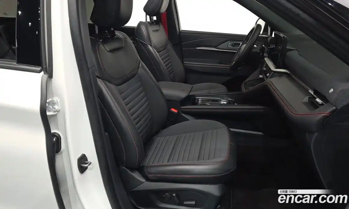 Ford Explorer 2025 2.3 Автомат в Москве № 233039, фото 10