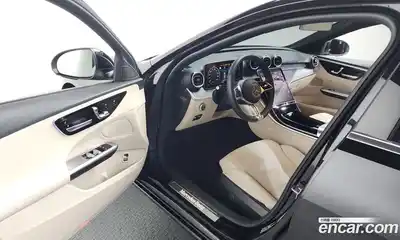 Mercedes-Benz C-Class 2024 2.0 Автомат в Москве № 238356, миниатюра 2