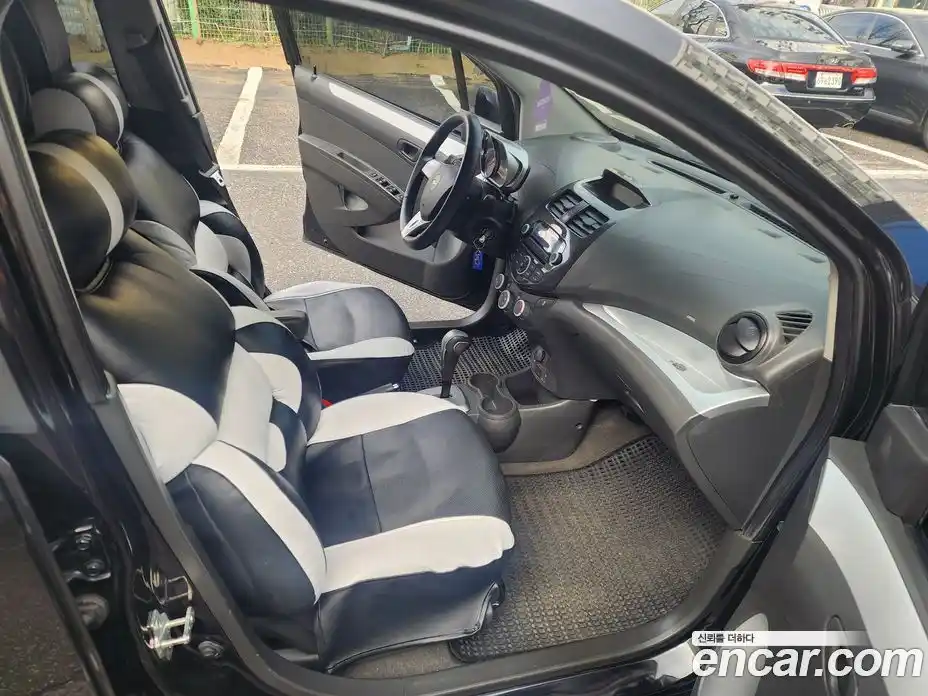 Chevrolet Spark 2014 1.0 Автомат в Москве № 240114, фото 11