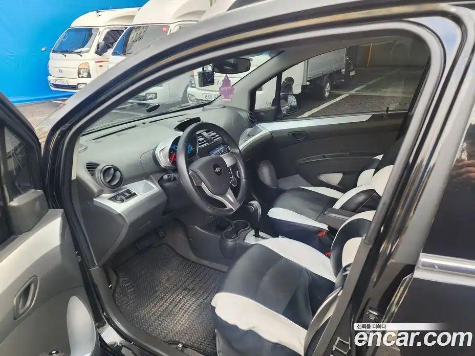Chevrolet Spark 2014 1.0 Автомат в Москве № 240114, фото 8