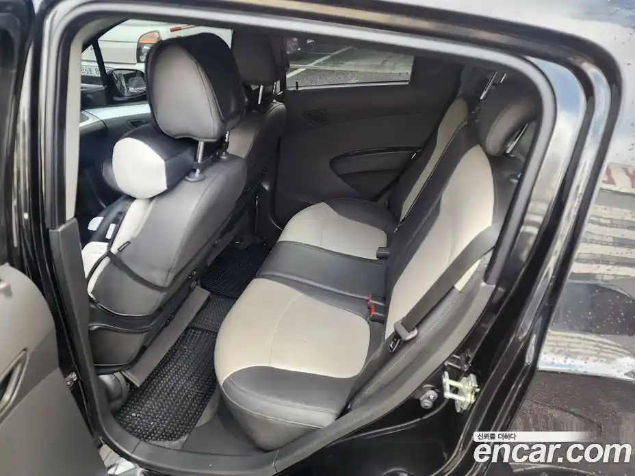 Chevrolet Spark 2014 1.0 Автомат в Москве № 240114, фото 9