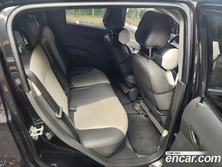 Chevrolet Spark 2014 1.0 Автомат в Москве № 240114, фото 10