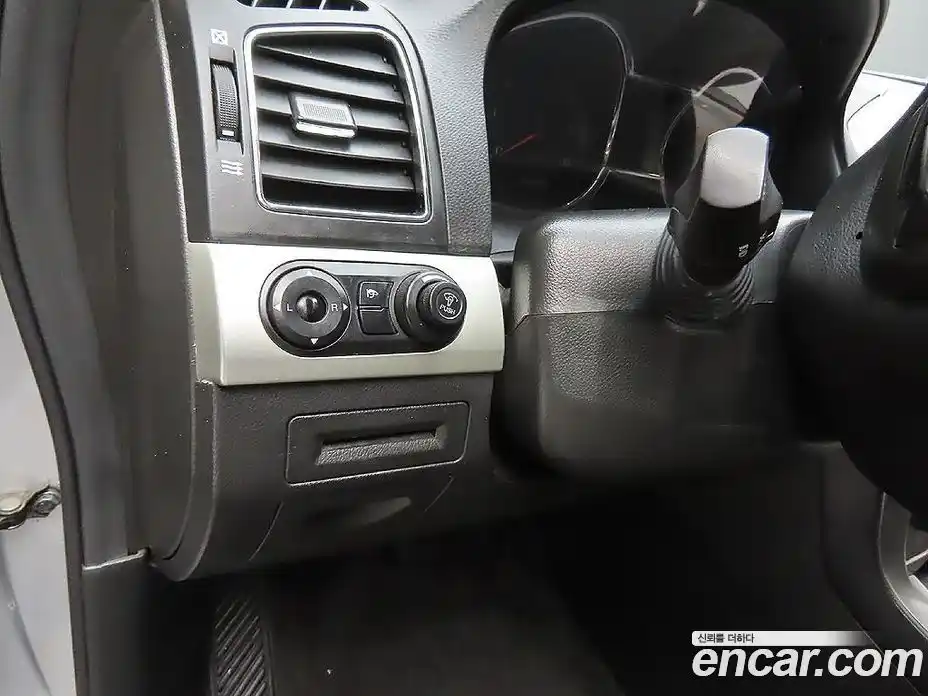 Chevrolet Captiva 2015 2.0 Автомат в Москве № 241075, фото 12