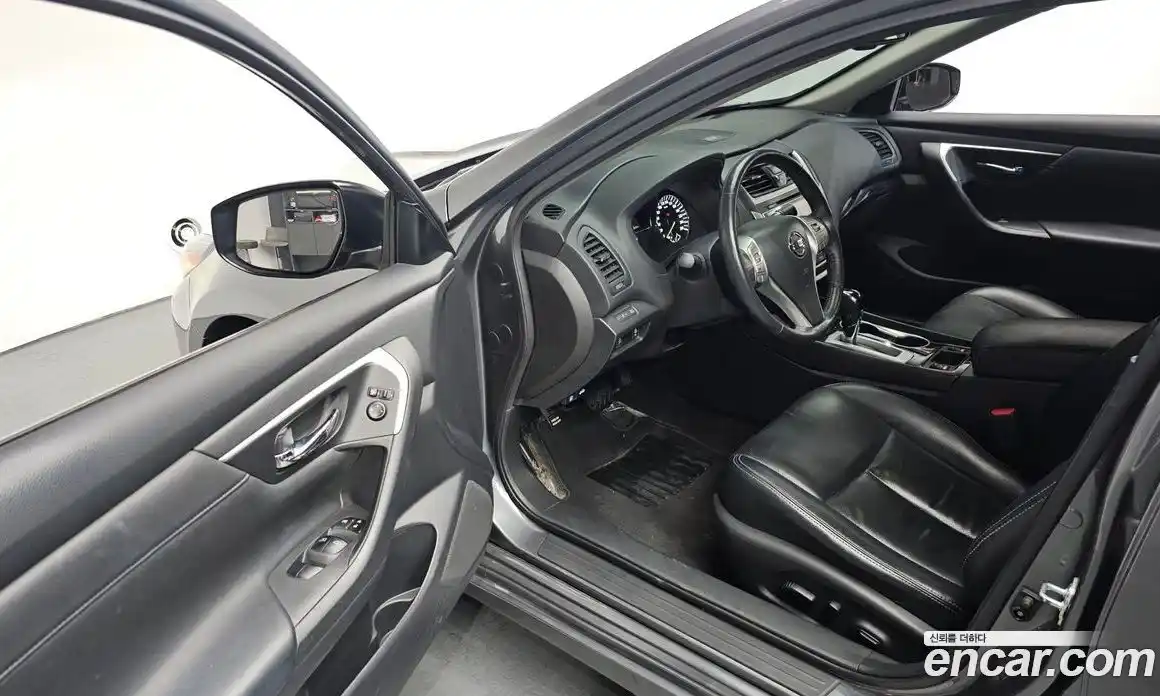 Nissan Altima 2017 2.5 Автомат в Москве № 242004, фото 1