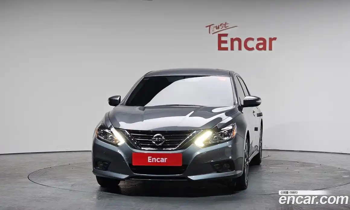 Nissan Altima 2017 2.5 Автомат в Москве № 242004, фото 14