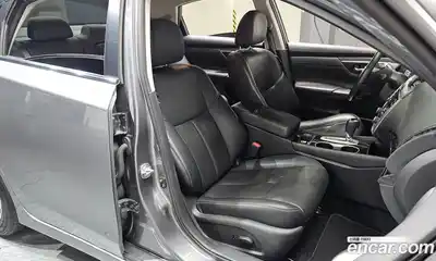 Nissan Altima 2017 2.5 Автомат в Москве № 242004, миниатюра 2