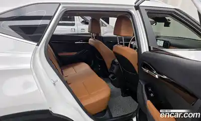 Kia Seltos 2025 1.6 Автомат в Москве № 248440, миниатюра 2