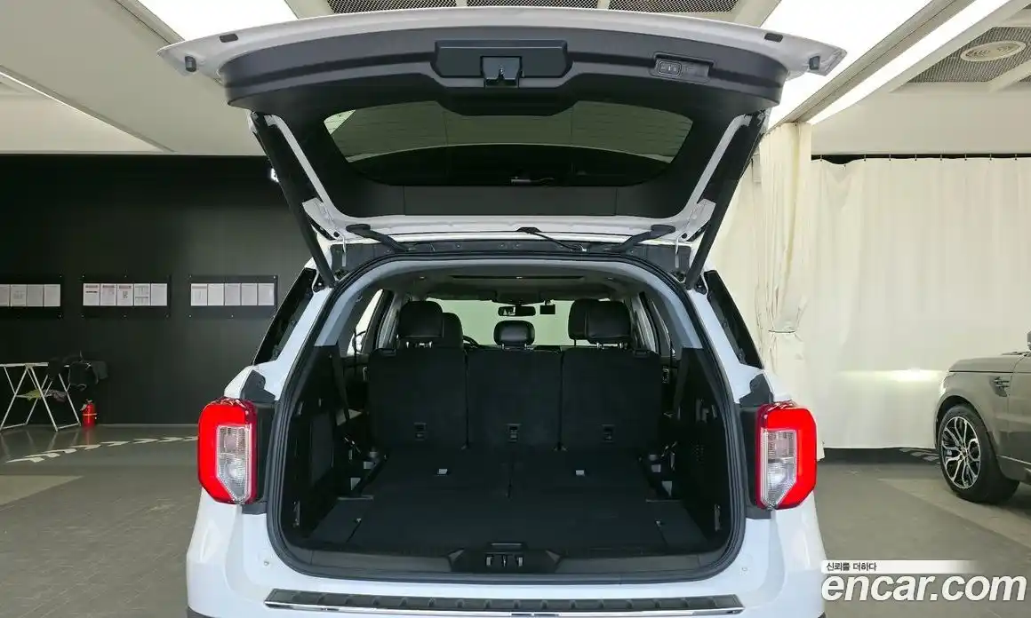 Ford Explorer 2021 2.3 Автомат в Москве № 255569, фото 5