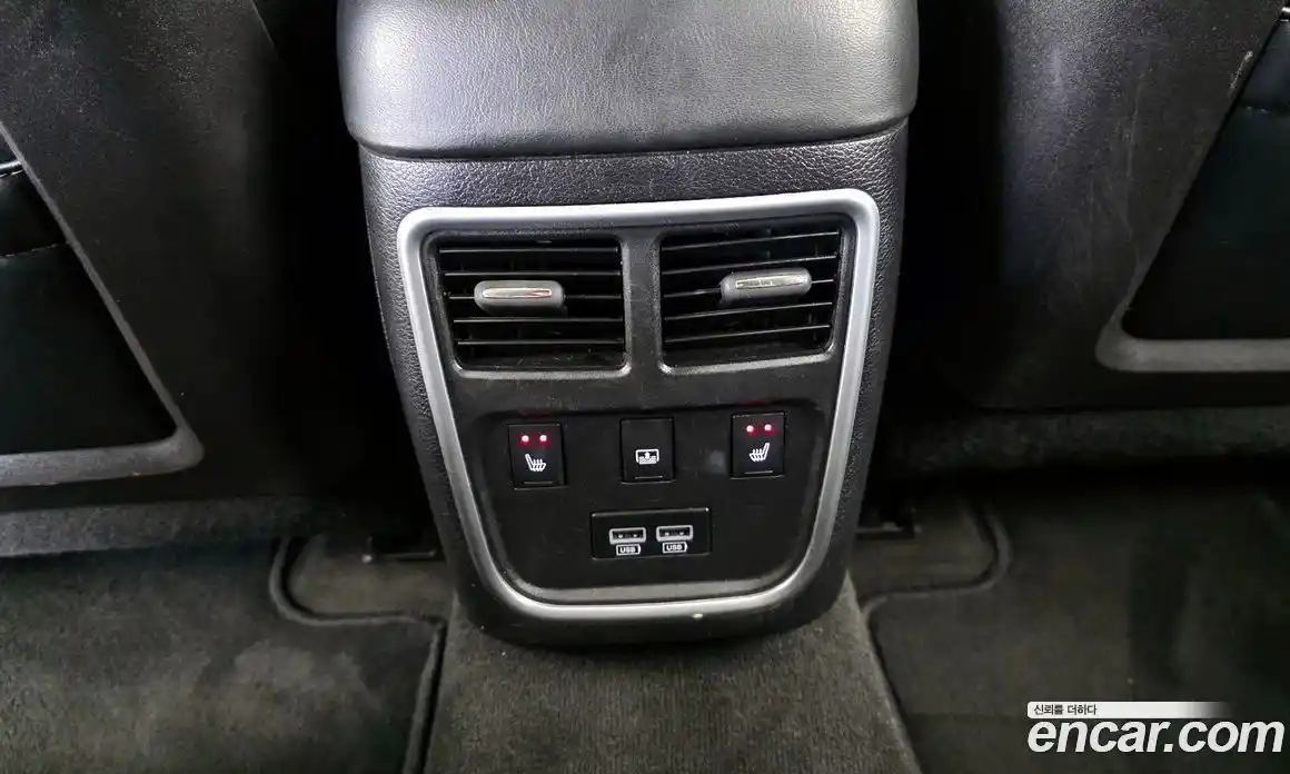 Chrysler 300C 2015 3.6 Автомат в Москве № 256755, фото 18