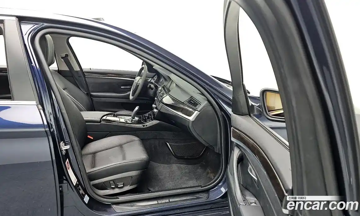 BMW 5-Series 2012 2.0 Автомат в Москве № 260452, фото 11