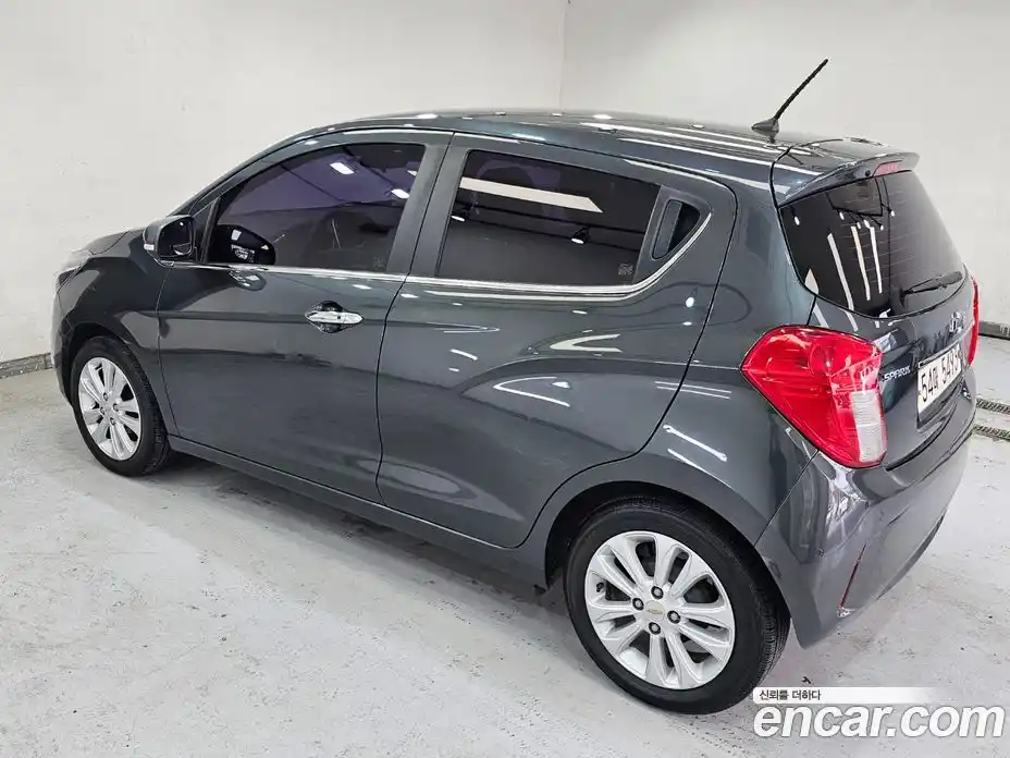 Chevrolet Spark 2018 1.0 Автомат в Москве № 26191, фото 6