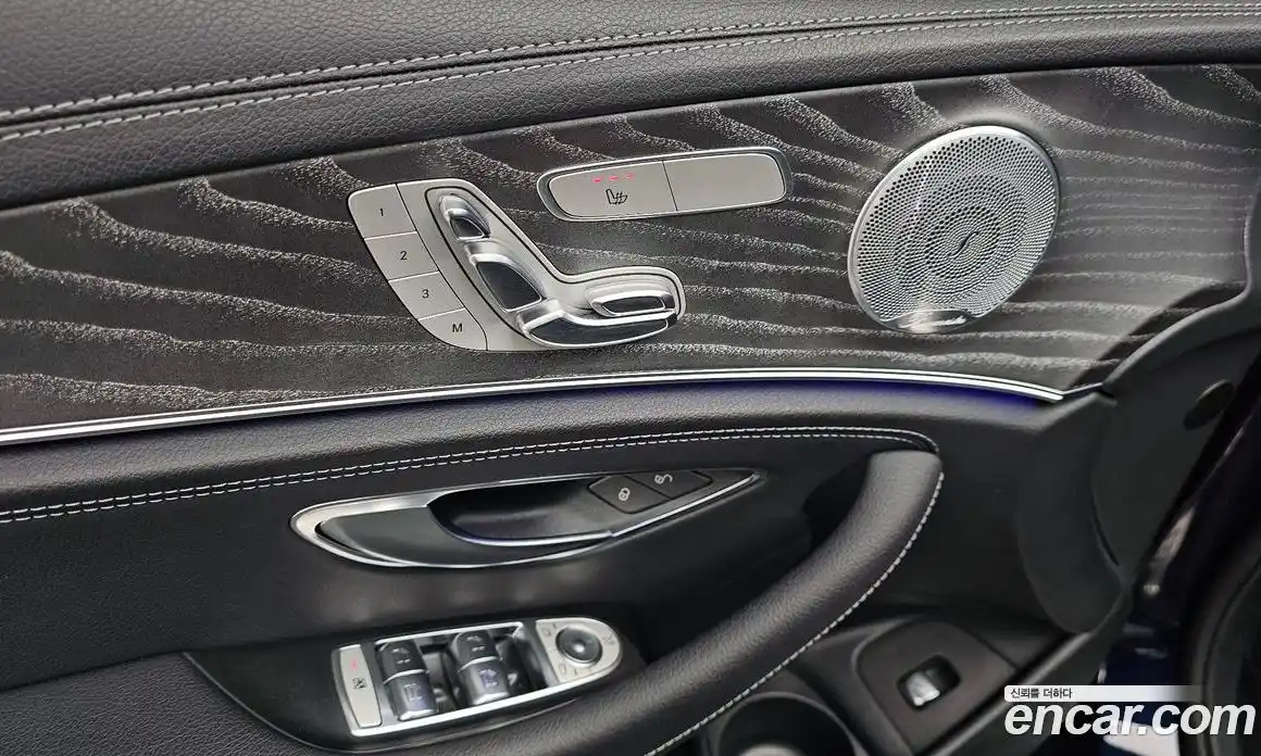 Mercedes-Benz E-Class 2021 2.0 Автомат в Москве № 263485, фото 4