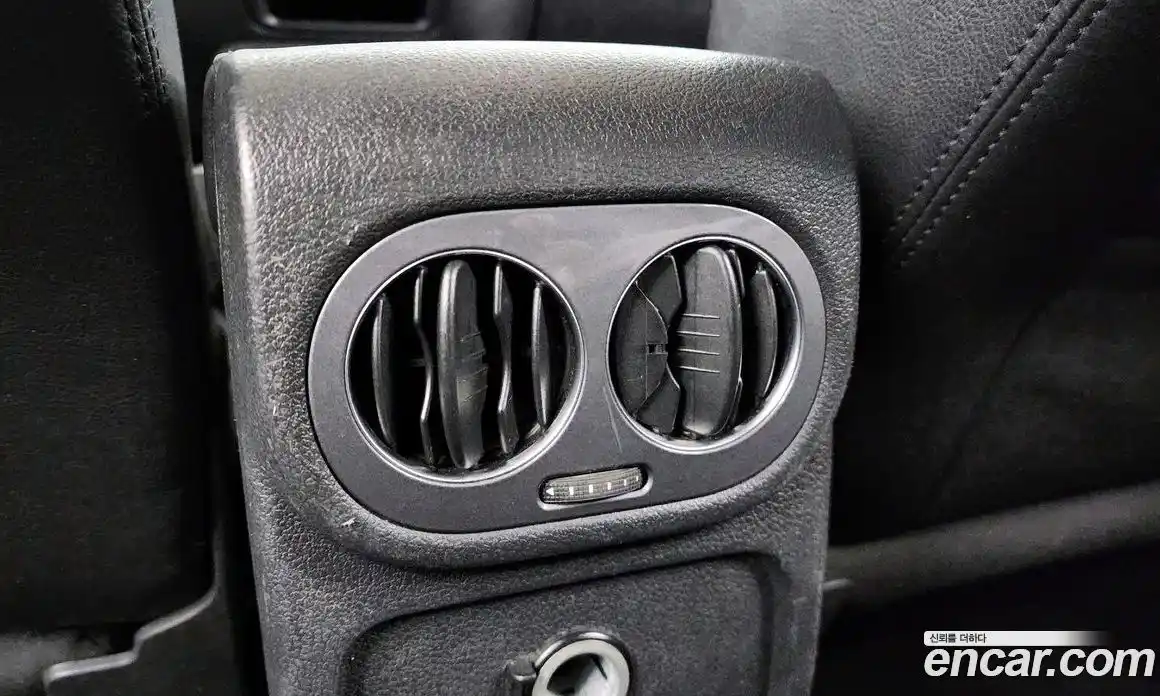 Volkswagen Tiguan 2015 2.0 Автомат в Москве № 277083, фото 17