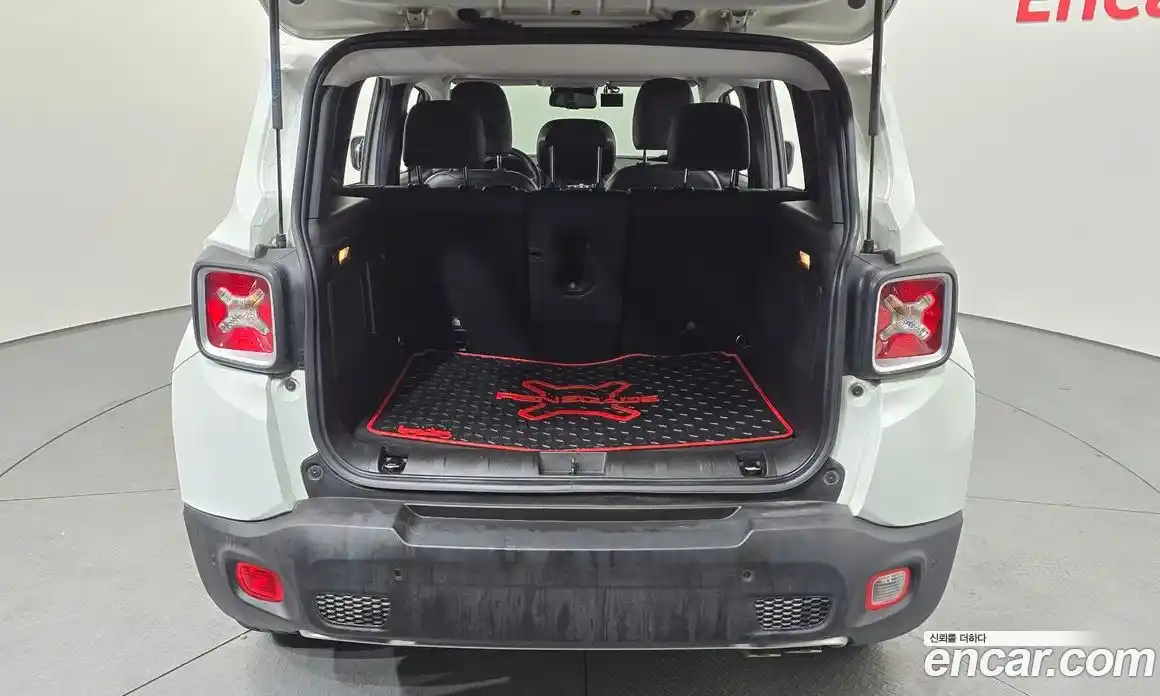 Jeep Renegade 2015 2.0 Автомат в Москве № 278916, фото 19