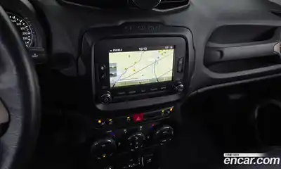 Jeep Renegade 2015 2.0 Автомат в Москве № 278916, миниатюра 10