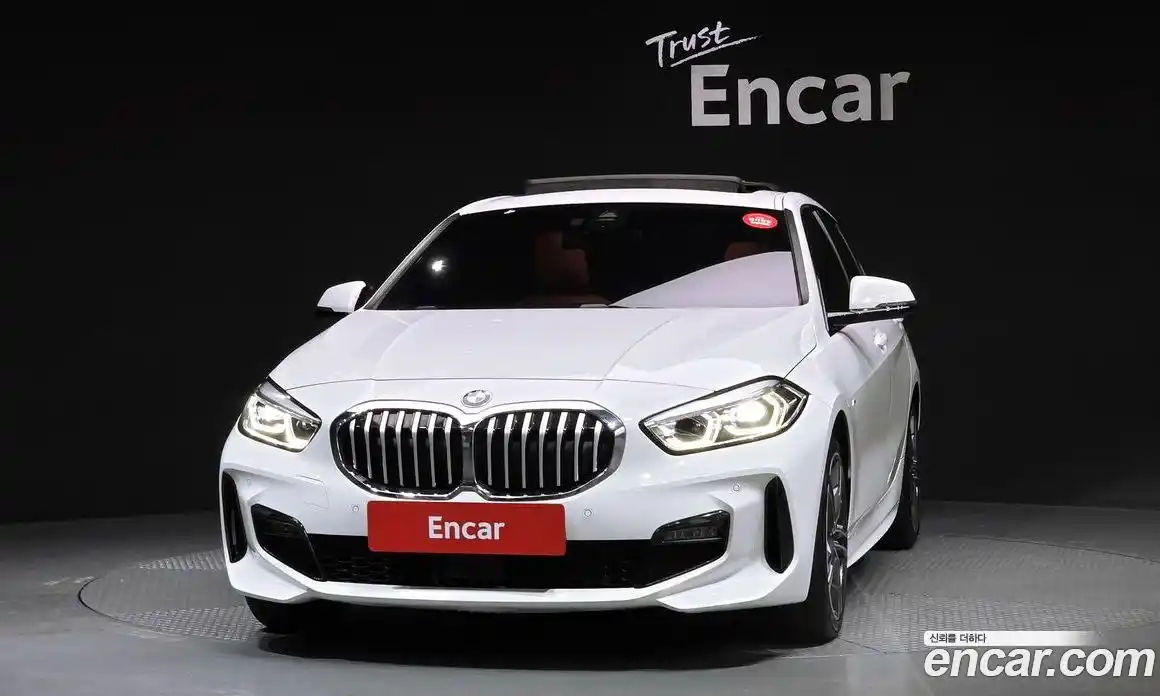 BMW 1-Series 2021 2.0 Автомат в Москве № 282978, фото 3