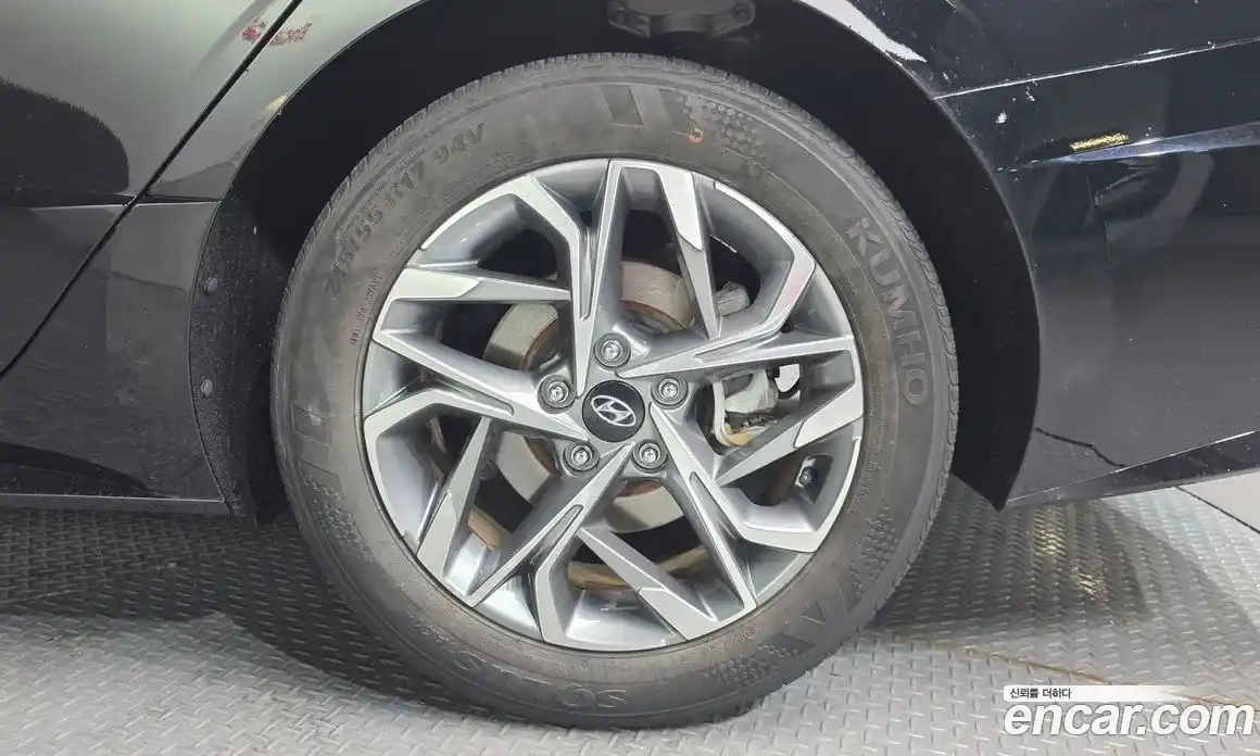 Hyundai Sonata 2022 2.0 Автомат в Москве № 283908, фото 11