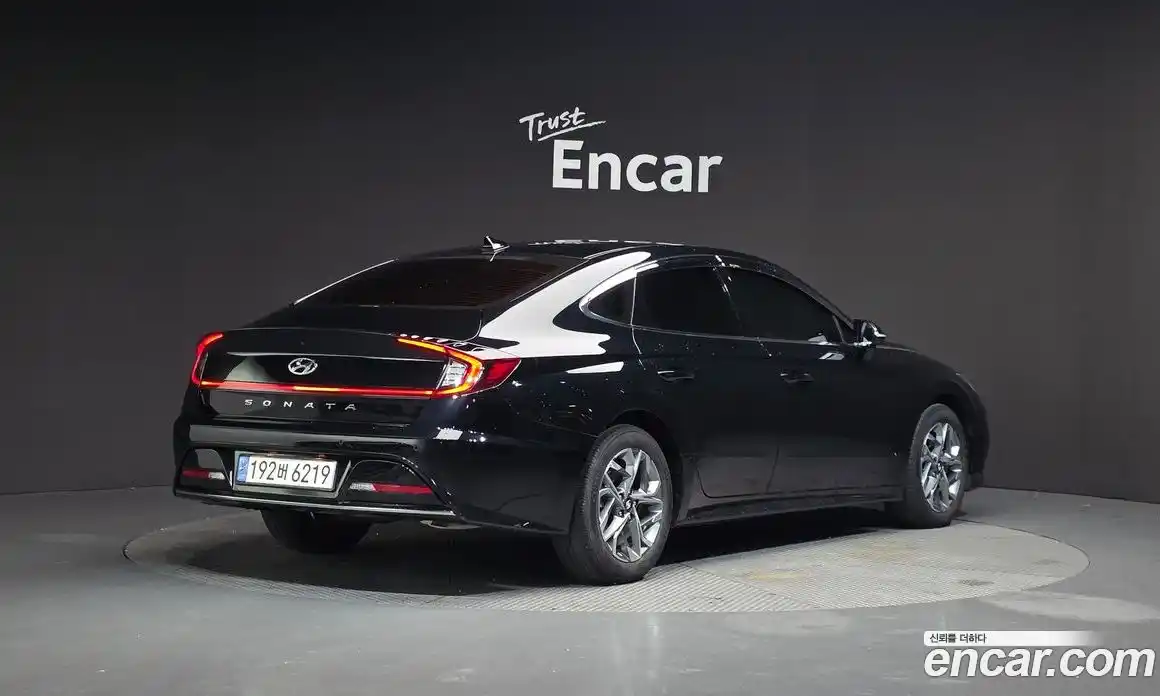 Hyundai Sonata 2022 2.0 Автомат в Москве № 283908, фото 5