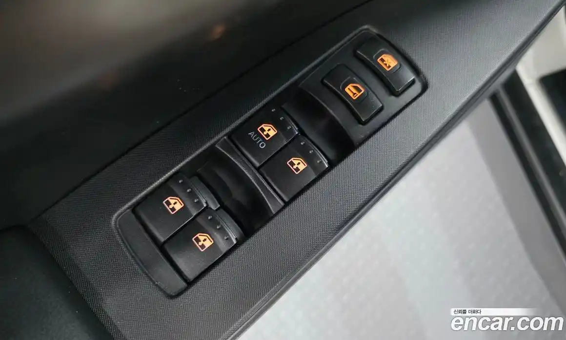 SsangYong Korando 2015 2.0 Автомат в Москве № 290975, фото 17