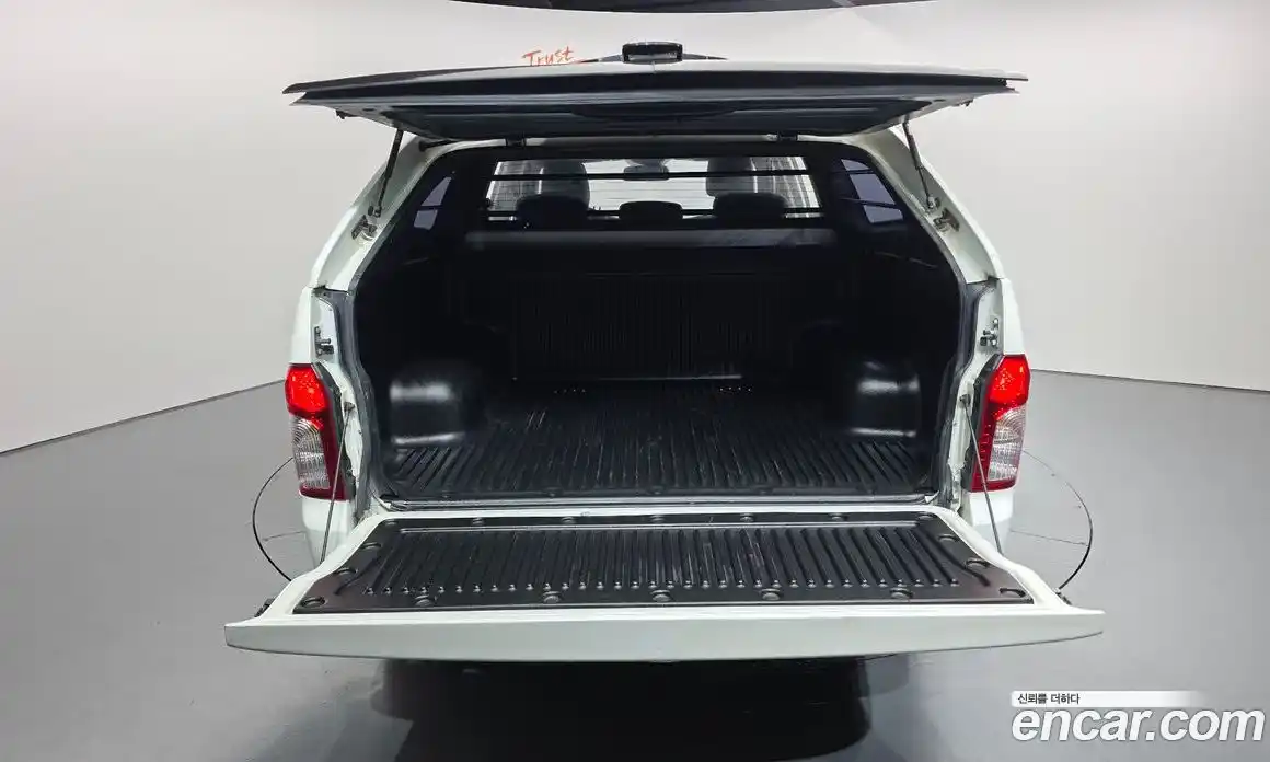 SsangYong Korando 2015 2.0 Автомат в Москве № 290975, фото 10