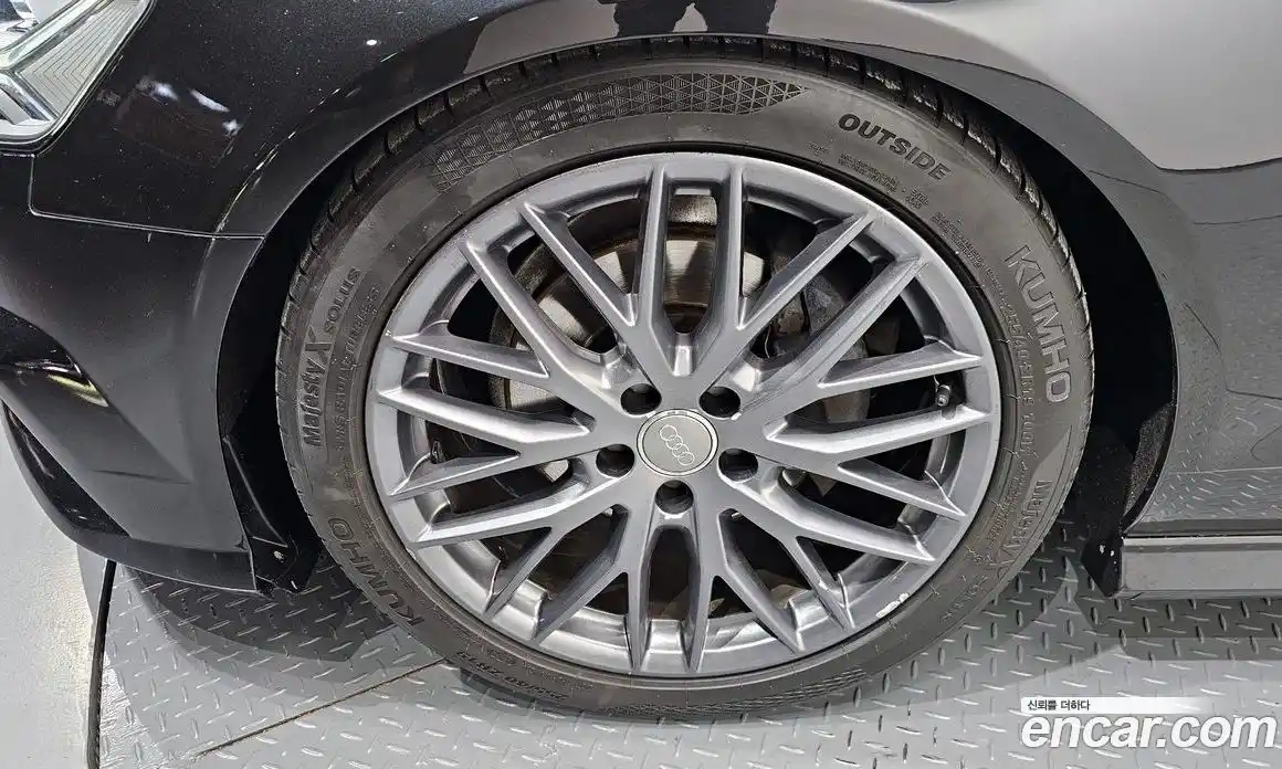 Audi A6 2018 2.0 Автомат в Москве № 293452, фото 4