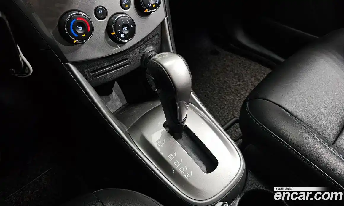 Chevrolet Trax 2015 1.4 Автомат в Москве № 296910, фото 15