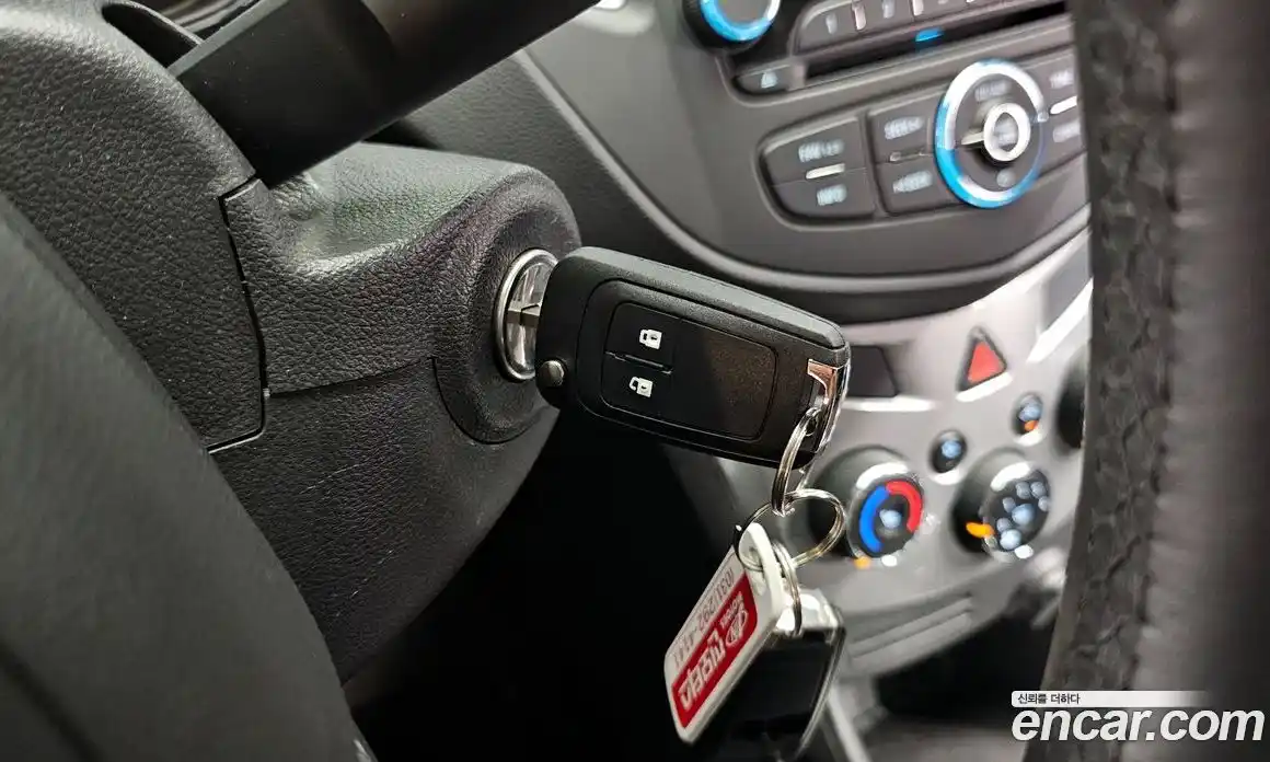 Chevrolet Trax 2015 1.4 Автомат в Москве № 296910, фото 18