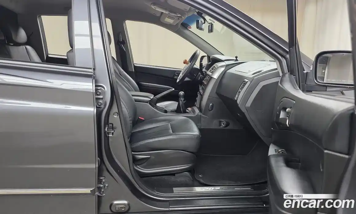 SsangYong Korando 2017 2.2 Механическая в Москве № 29696, фото 10