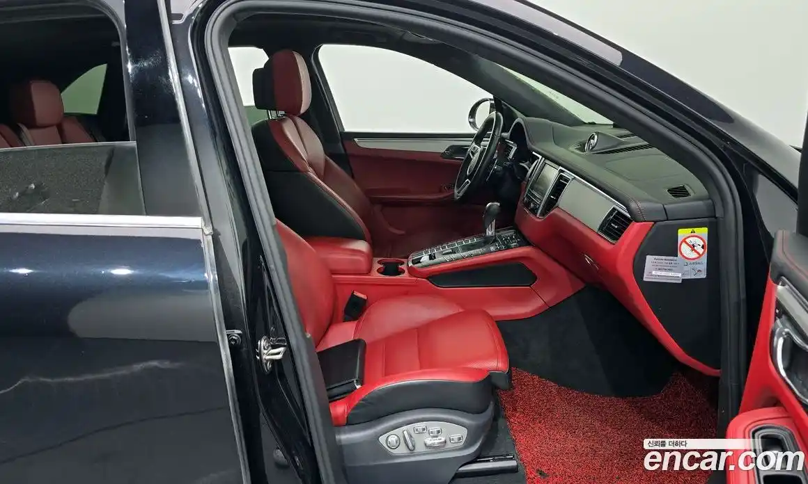 Porsche Macan 2015 3.6 Автомат в Москве № 297101, фото 18