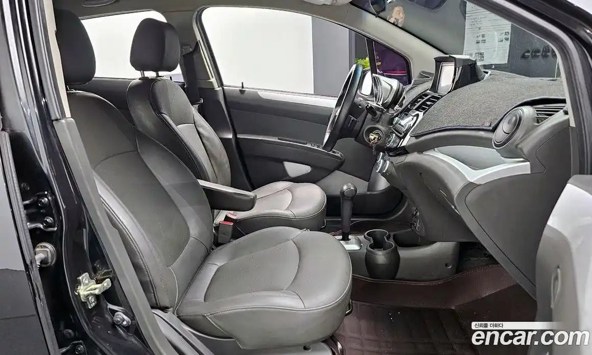 Chevrolet Spark 2014 1.0 Автомат в Москве № 314581, фото 4