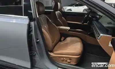 Hyundai Grandeur 2023 1.6 Автомат в Москве № 320062, миниатюра 2